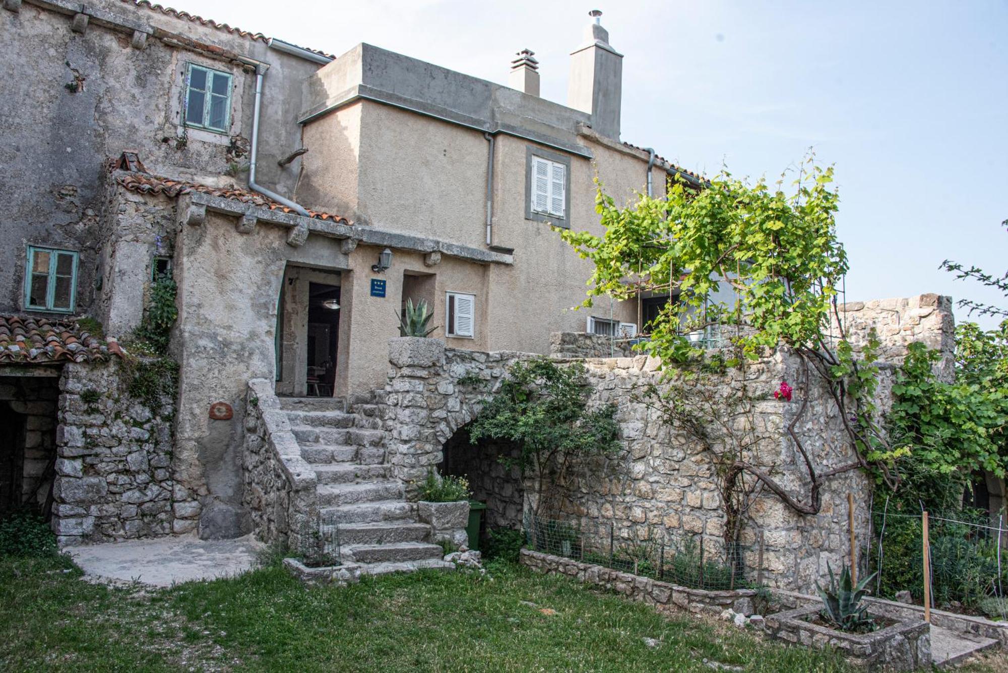 Apartman Nives Lubenice Exterior photo