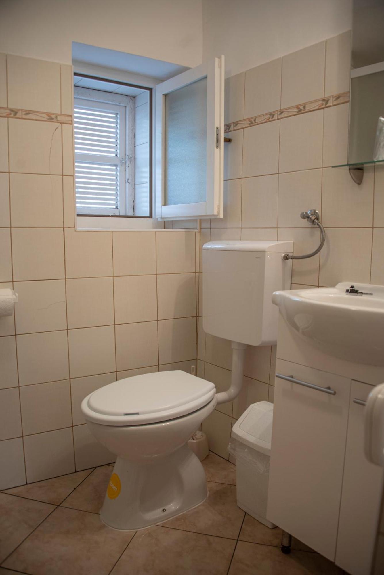 Apartman Nives Lubenice Exterior photo